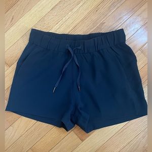 Lulu Lemon On the Fly Shorts - Navy